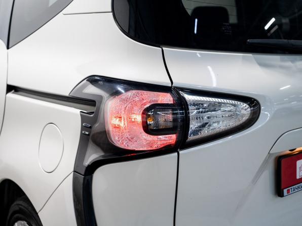 Toyota Sienta II с пробегом 2016 года, цена 1 160 000 рублей, 116483 км, компактвэн, Автокод Объявления