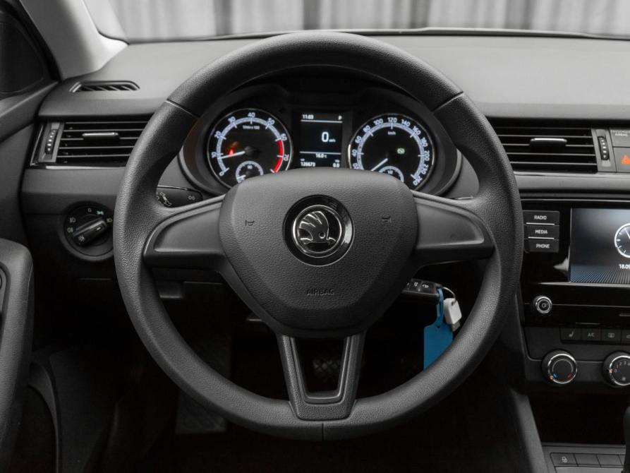 Skoda Octavia III (A7) Рестайлинг Москва  - изображение 10