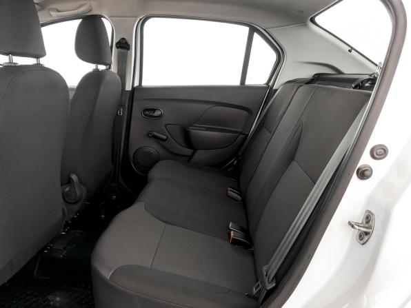 Renault Logan II Рестайлинг с пробегом 2021 года, цена 1 075 000 рублей, 38137 км, седан, Автокод Объявления