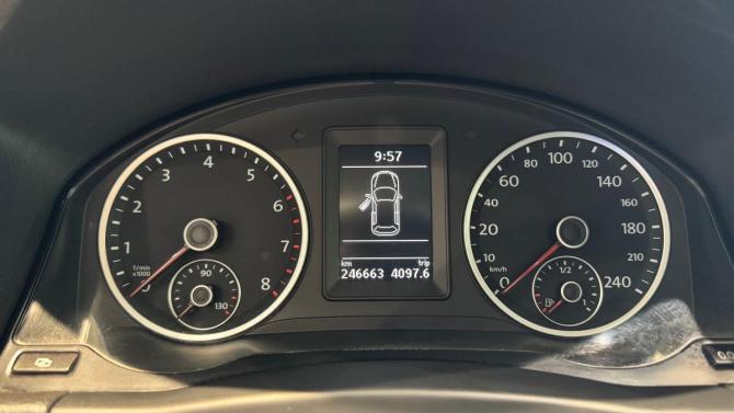 Volkswagen Tiguan I с пробегом 2010 года, цена 875 000 рублей, 246663 км, внедорожник, Автокод Объявления