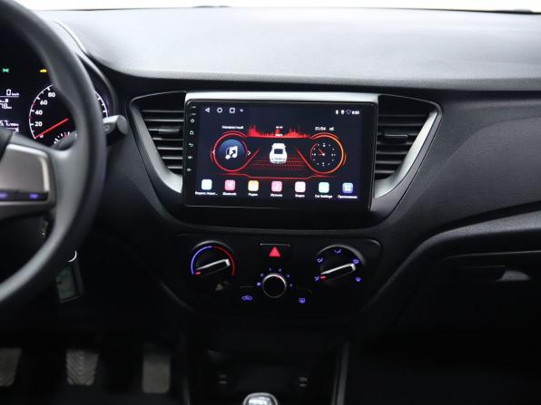Hyundai Solaris II с пробегом 2017 года, цена 970 000 рублей, 166409 км, седан, Автокод Объявления
