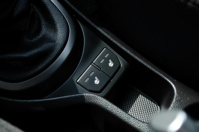 Kia Rio III Рестайлинг с пробегом 2016 года, цена 1 088 000 рублей, 82500 км, седан, Автокод Объявления