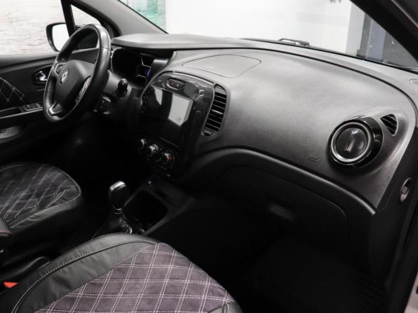 Renault Kaptur I с пробегом 2019 года, цена 1 299 000 рублей, 138437 км, внедорожник, Автокод Объявления