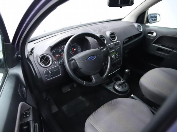 Ford Fusion I Рестайлинг с пробегом 2007 года, цена 330 000 рублей, 183700 км, хэтчбек, Автокод Объявления