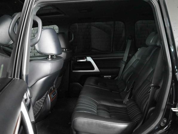 Toyota Land Cruiser 200 Series Рестайлинг 2 с пробегом 2019 года, цена 6 550 000 рублей, 309626 км, внедорожник, Автокод Объявления