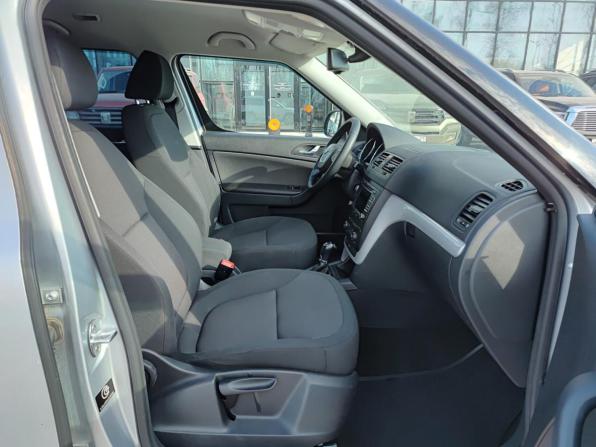 Skoda Yeti I с пробегом 2013 года, цена 993 000 рублей, 122265 км, внедорожник, Автокод Объявления