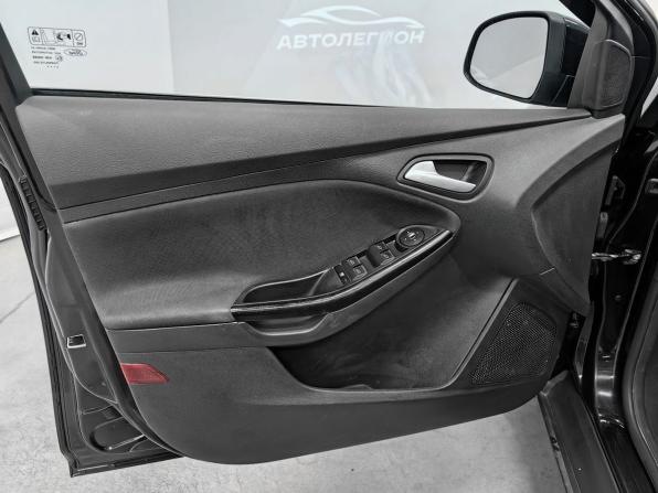Ford Focus III с пробегом 2012 года, цена 850 000 рублей, 240100 км, хэтчбек, Автокод Объявления
