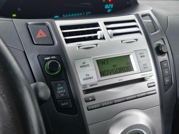 Toyota Yaris II с пробегом 2008 года, цена 499 000 рублей, 138475 км, хэтчбек, Автокод Объявления