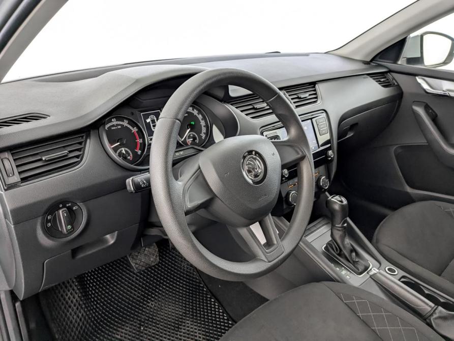 Skoda Octavia III (A7) Рестайлинг Москва  - изображение 16