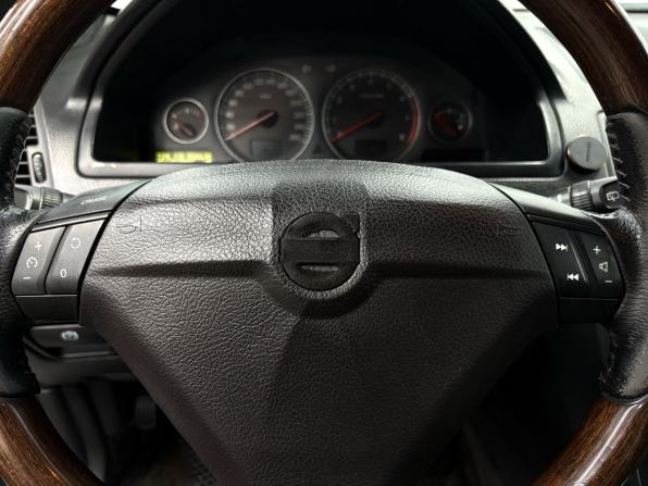 Volvo XC90 I с пробегом 2004 года, цена 899 900 рублей, 273000 км, внедорожник, Автокод Объявления