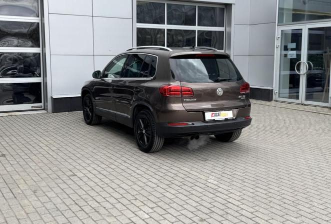 Volkswagen Tiguan I Рестайлинг с пробегом 2014 года, цена 1 450 000 рублей, 276932 км, внедорожник, Автокод Объявления