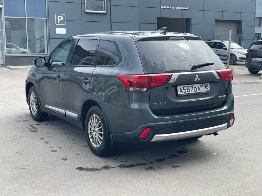 Mitsubishi Outlander III Рестайлинг 2 Санкт-Петербург  - изображение 4
