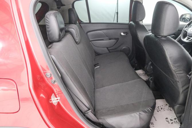 Renault Sandero II Рестайлинг с пробегом 2019 года, цена 1 349 000 рублей, 50700 км, хэтчбек, Автокод Объявления