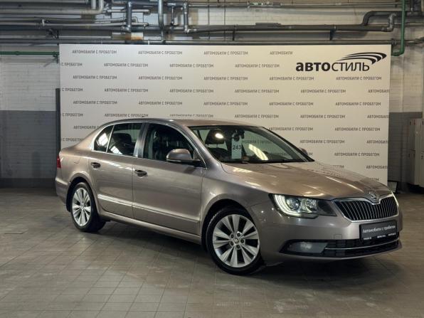 Skoda Superb II Рестайлинг с пробегом 2013 года, цена 949 000 рублей, 307000 км, лифтбек, Автокод Объявления