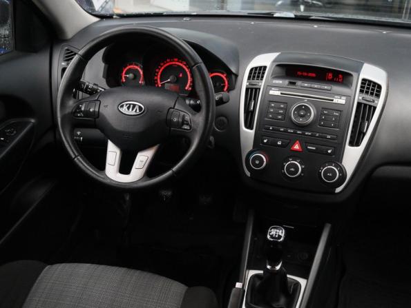 Kia Ceed I Рестайлинг с пробегом 2010 года, цена 700 000 рублей, 211240 км, хэтчбек, Автокод Объявления