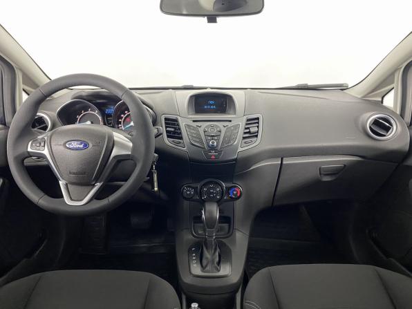 Ford Fiesta Mk6 Рестайлинг с пробегом 2015 года, цена 920 000 рублей, 101315 км, седан, Автокод Объявления