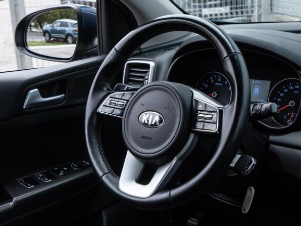 Kia Sportage IV Рестайлинг с пробегом 2021 года, цена 2 198 500 рублей, 77355 км, внедорожник, Автокод Объявления