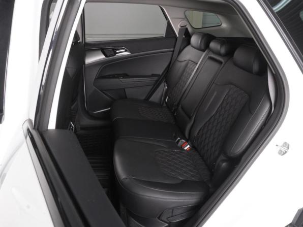 Kia Sportage V с пробегом 2024 года, цена 4 505 000 рублей, 4326 км, внедорожник, Автокод Объявления