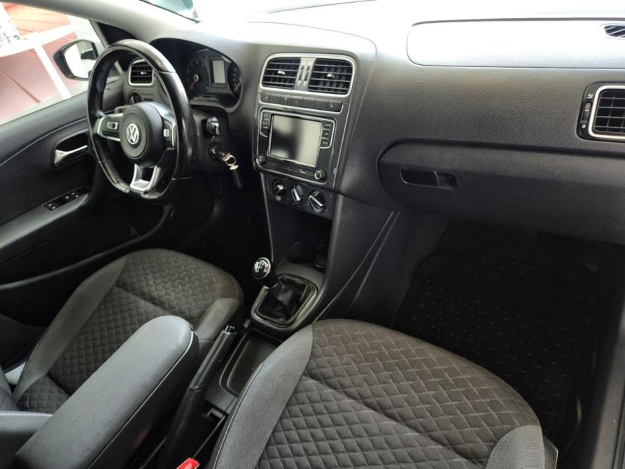 Volkswagen Polo V Рестайлинг Екатеринбург  - изображение 28