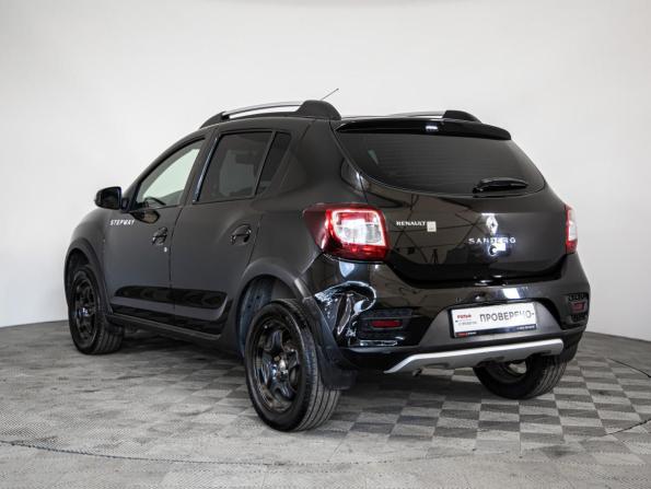 Renault Sandero II с пробегом 2015 года, цена 849 000 рублей, 112959 км, хэтчбек, Автокод Объявления