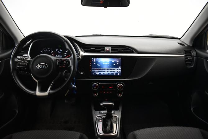 Kia Rio IV Рестайлинг с пробегом 2021 года, цена 1 550 000 рублей, 131074 км, седан, Автокод Объявления