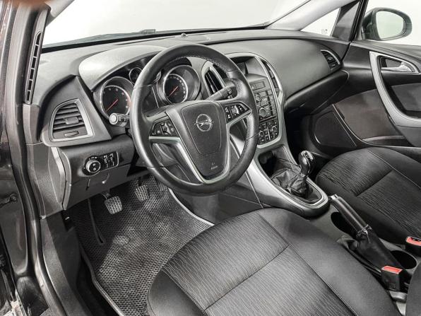 Opel Astra J Рестайлинг с пробегом 2013 года, цена 775 000 рублей, 201999 км, универсал, Автокод Объявления