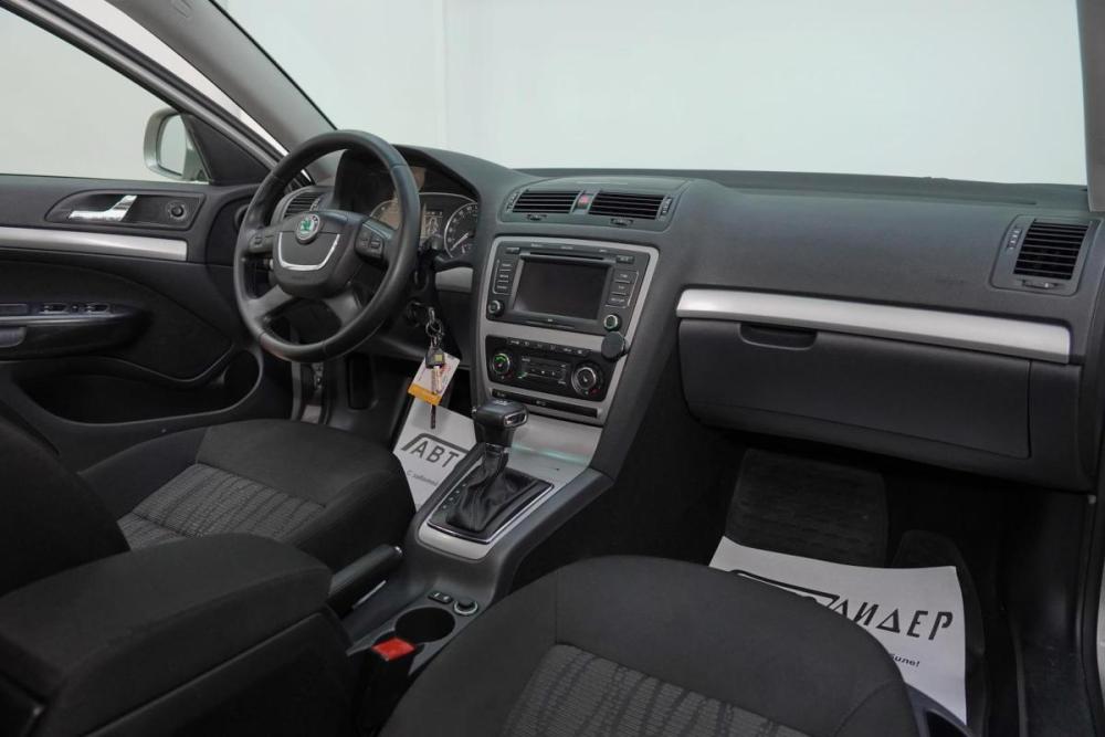 Skoda Octavia II (A5) Рестайлинг Москва  - изображение 6