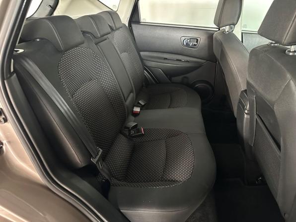 Nissan Qashqai I с пробегом 2009 года, цена 680 000 рублей, 327905 км, внедорожник, Автокод Объявления