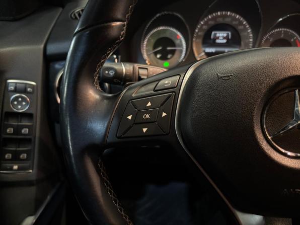 Mercedes-Benz GLK-Класс I (X204) Рестайлинг с пробегом 2012 года, цена 1 599 000 рублей, 153600 км, внедорожник, Автокод Объявления