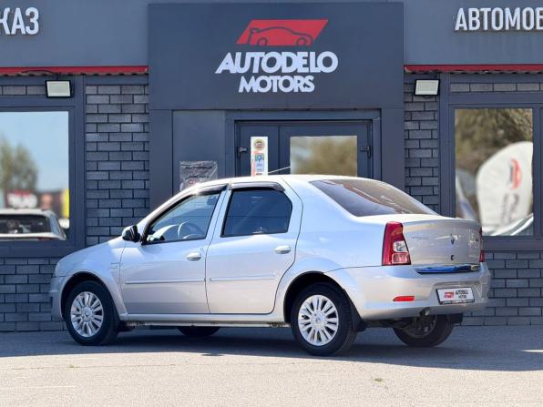 Renault Logan I Рестайлинг с пробегом 2011 года, цена 550 000 рублей, 90100 км, седан, Автокод Объявления