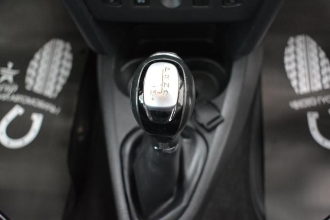 Renault Sandero II Рестайлинг с пробегом 2019 года, цена 1 199 000 рублей, 136000 км, хэтчбек, Автокод Объявления