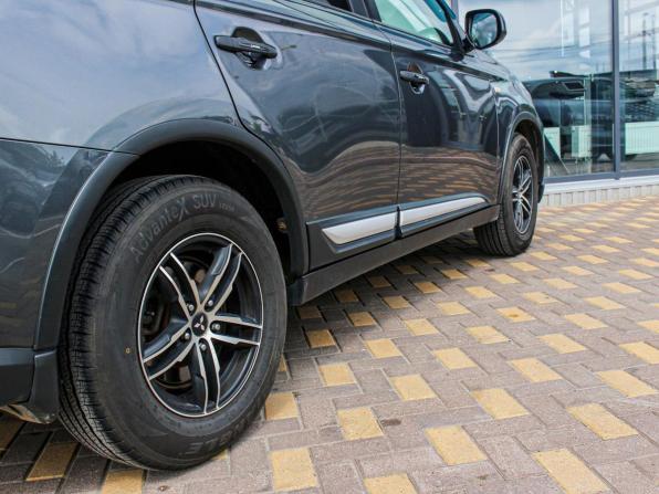 Mitsubishi Outlander III Рестайлинг 3 с пробегом 2019 года, цена 1 894 500 рублей, 123192 км, внедорожник, Автокод Объявления
