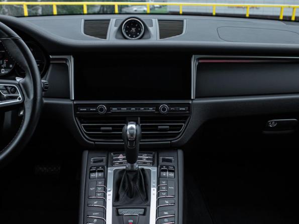 Porsche Macan I Рестайлинг с пробегом 2021 года, цена 6 495 000 рублей, 38398 км, внедорожник, Автокод Объявления