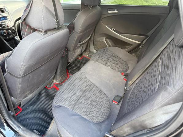 Hyundai Solaris I Рестайлинг с пробегом 2015 года, цена 599 000 рублей, 255000 км, хэтчбек, Автокод Объявления