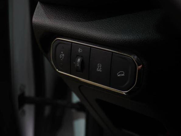 Haval Jolion I с пробегом 2021 года, цена 1 599 000 рублей, 107425 км, внедорожник, Автокод Объявления