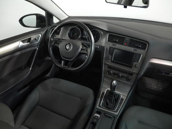 Volkswagen Golf VII с пробегом 2015 года, цена 1 349 000 рублей, 100688 км, хэтчбек, Автокод Объявления