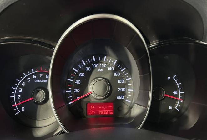 Kia Rio III Рестайлинг с пробегом 2016 года, цена 1 080 000 рублей, 172991 км, седан, Автокод Объявления