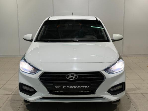 Hyundai Solaris II с пробегом 2017 года, цена 1 175 000 рублей, 176000 км, седан, Автокод Объявления