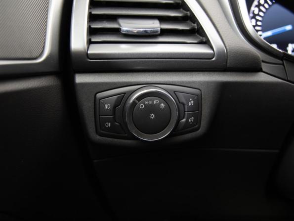 Ford Mondeo V с пробегом 2015 года, цена 1 599 000 рублей, 151430 км, седан, Автокод Объявления