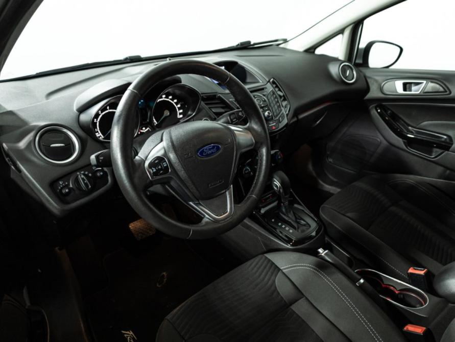 Ford Fiesta Mk6 Рестайлинг Санкт-Петербург  - изображение 11