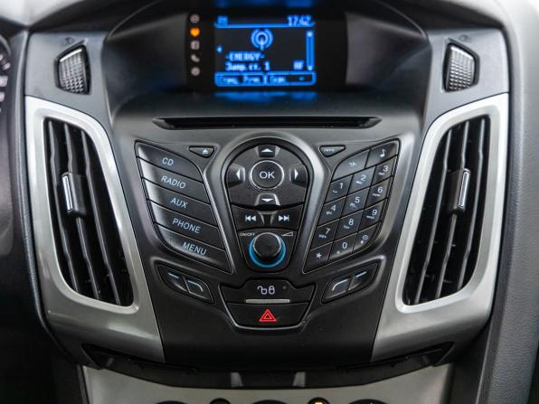 Ford Focus III с пробегом 2013 года, цена 748 000 рублей, 196542 км, универсал, Автокод Объявления