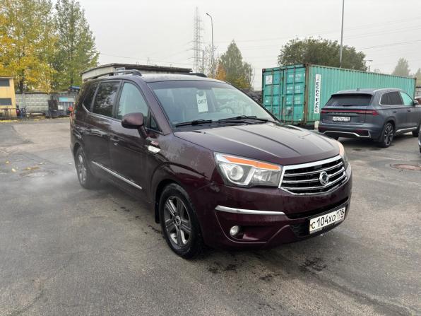 SsangYong Stavic с пробегом 2014 года, цена 1 299 000 рублей, 246000 км, минивэн, Автокод Объявления
