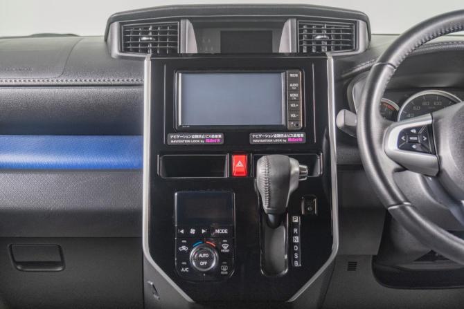 Toyota Tank I с пробегом 2019 года, цена 1 329 000 рублей, 98100 км, микровэн, Автокод Объявления