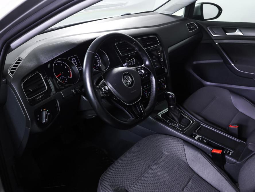 Volkswagen Golf VII Рестайлинг Москва  - изображение 15