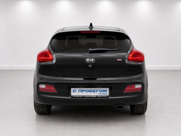 Kia Ceed II Рестайлинг с пробегом 2018 года, цена 1 720 000 рублей, 40919 км, хэтчбек, Автокод Объявления