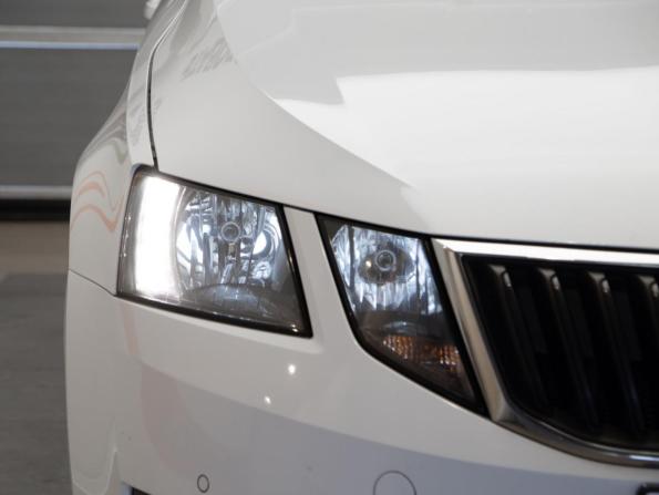 Skoda Octavia III (A7) Рестайлинг с пробегом 2019 года, цена 1 927 000 рублей, 83400 км, лифтбек, Автокод Объявления