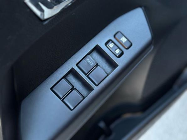 Toyota RAV4 IV (XA40) Рестайлинг с пробегом 2016 года, цена 2 249 000 рублей, 123511 км, внедорожник, Автокод Объявления