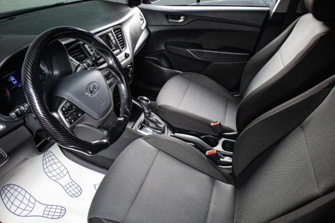 Hyundai Solaris II с пробегом 2019 года, цена 1 399 000 рублей, 55671 км, седан, Автокод Объявления