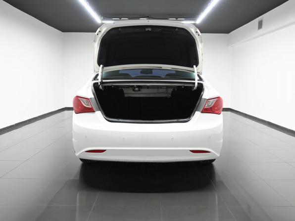 Hyundai Sonata VI (YF) с пробегом 2010 года, цена 925 000 рублей, 247002 км, седан, Автокод Объявления