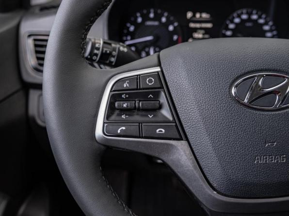 Hyundai Solaris II Рестайлинг с пробегом 2020 года, цена 1 590 000 рублей, 72014 км, седан, Автокод Объявления